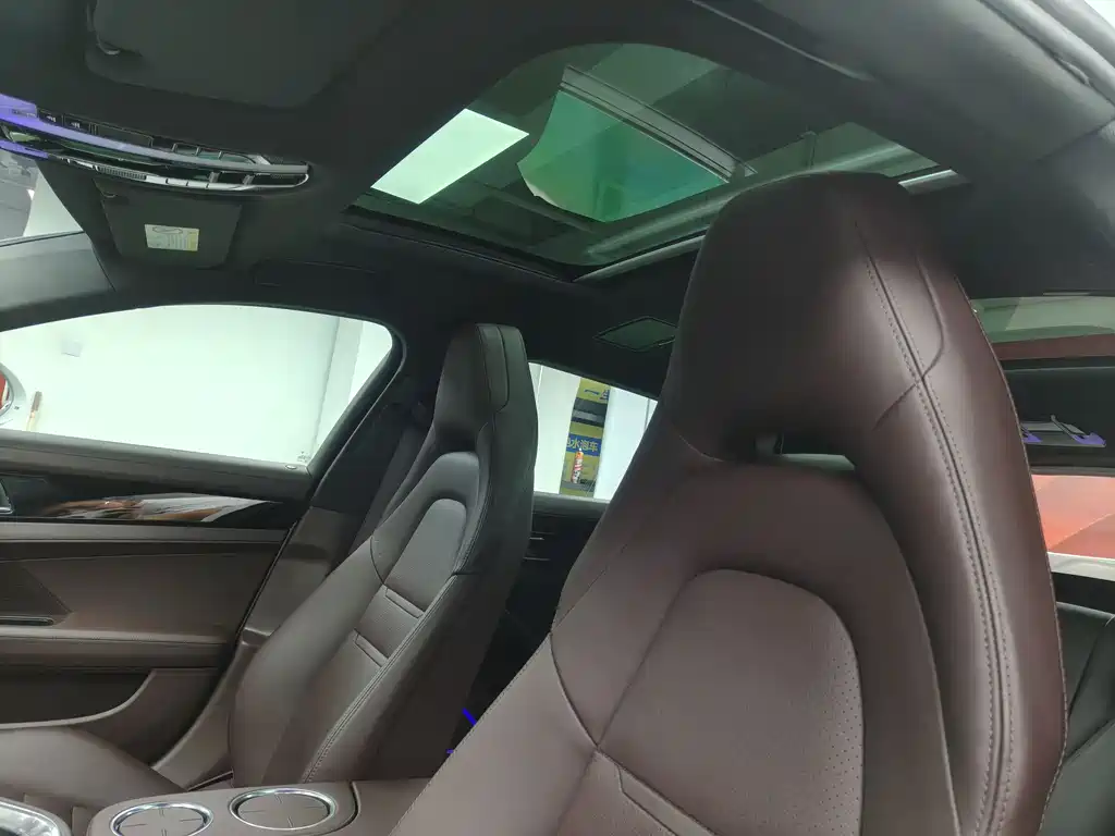 Porsche Panamera Hybrid 2019 — фото 17