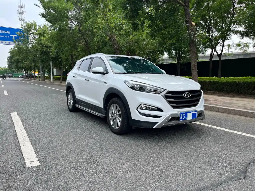 Hyundai Tucson 2015 — фото 3