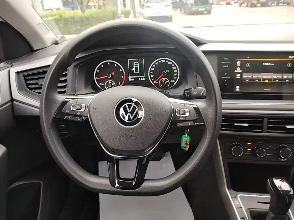 Volkswagen Polo 2021 — фото 11