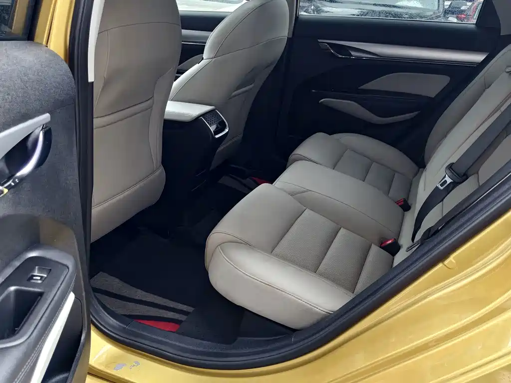 Geely Binrui 2018