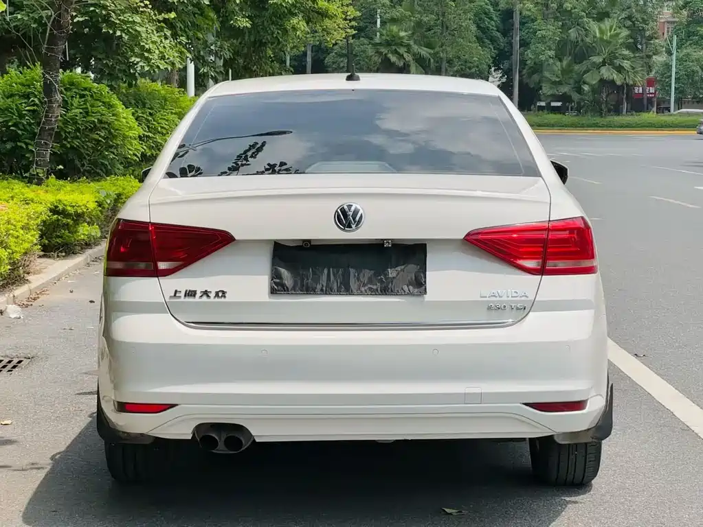Volkswagen Lavida 2016