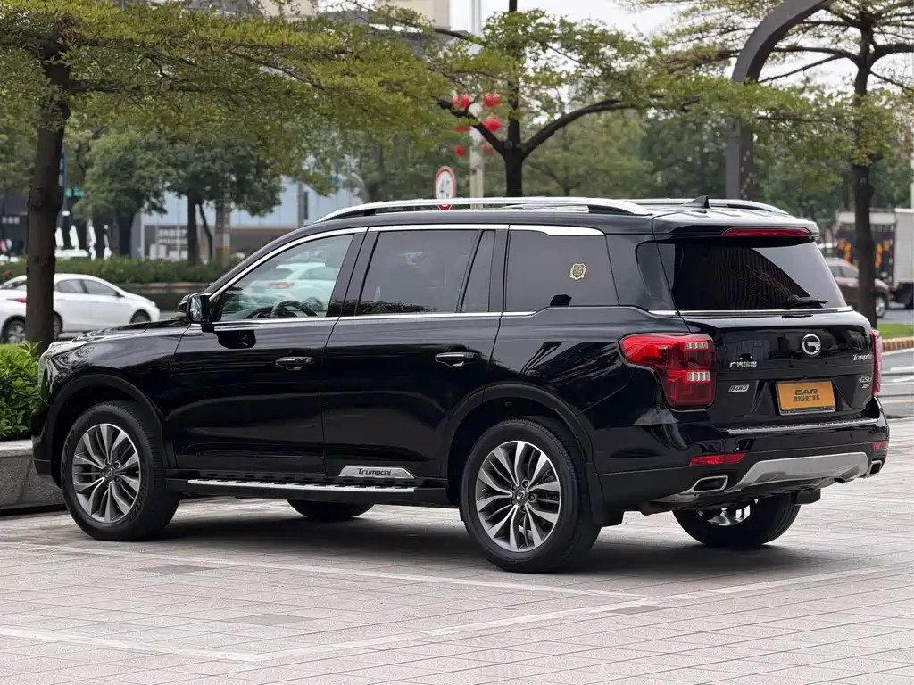 GAC Trumpchi GS8 2017 — фото 6