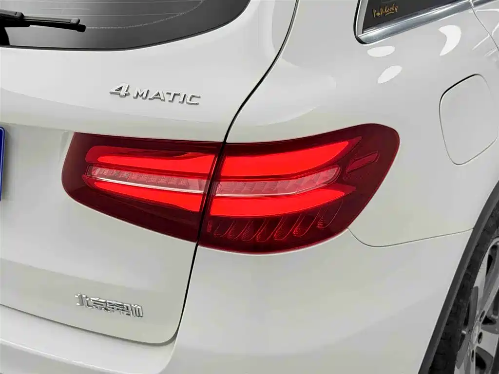 Mercedes-Benz GLC 2016 — фото 6