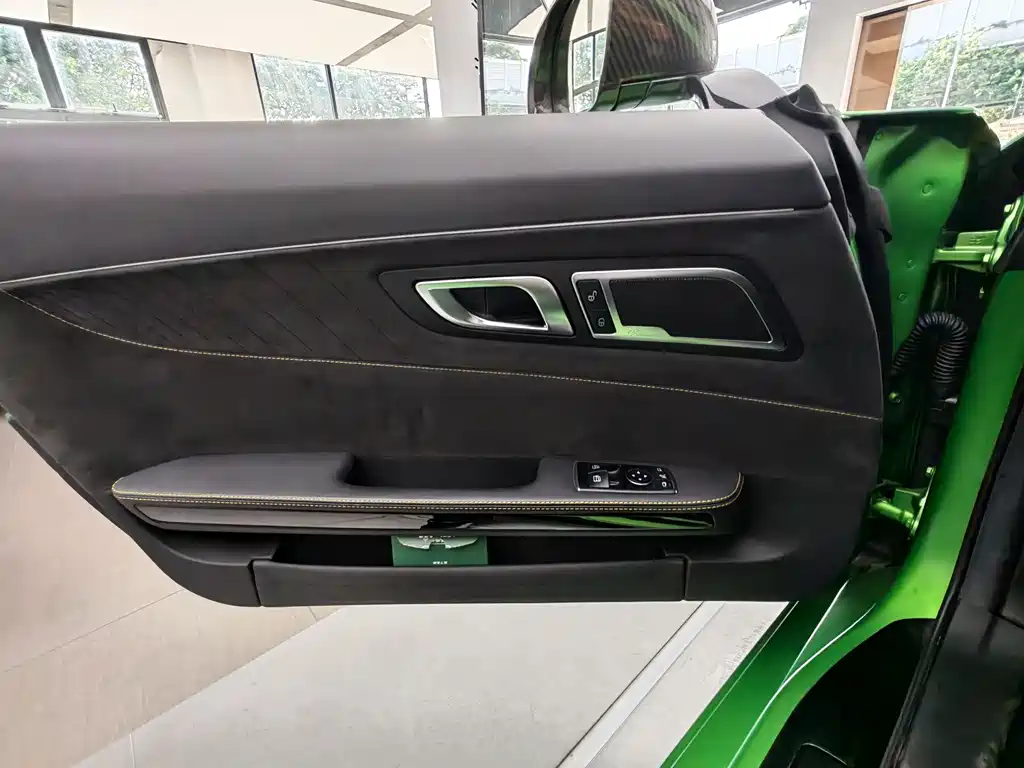 Mercedes-Benz AMG GT 2019 — фото 10