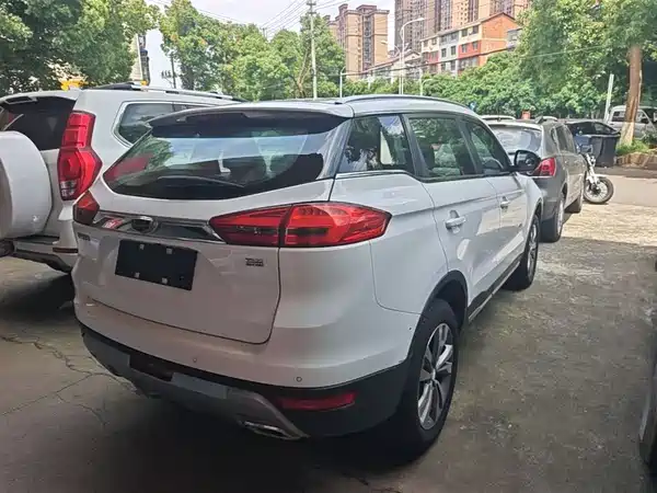 Geely Boyue 2016