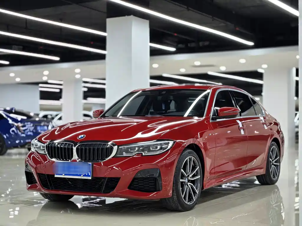 BMW 3 Series 2022 — фото 1