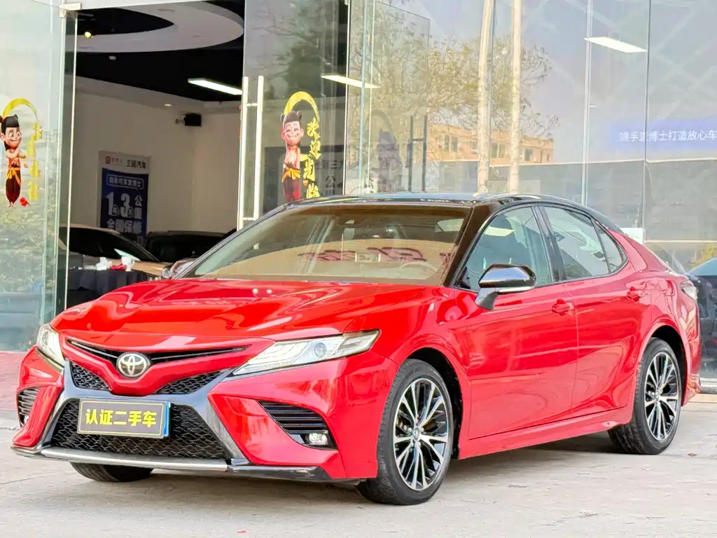 Toyota Camry 2019