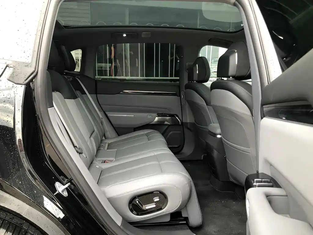 Zeekr 7X 2024