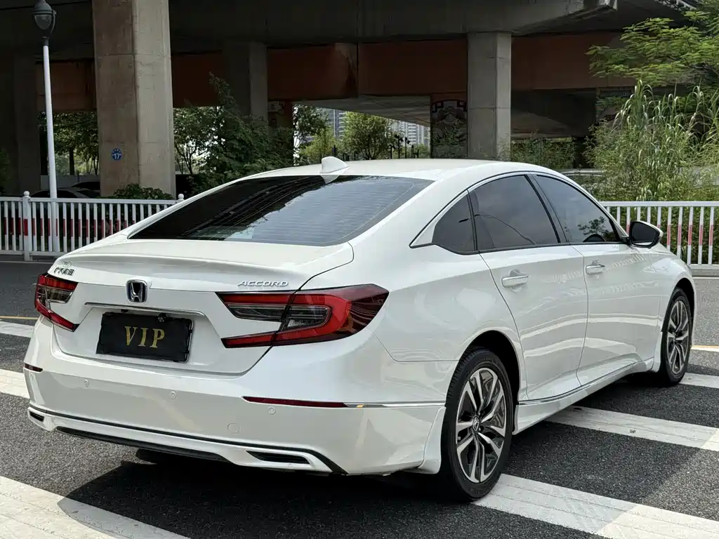 Honda Accord 2023 — фото 12
