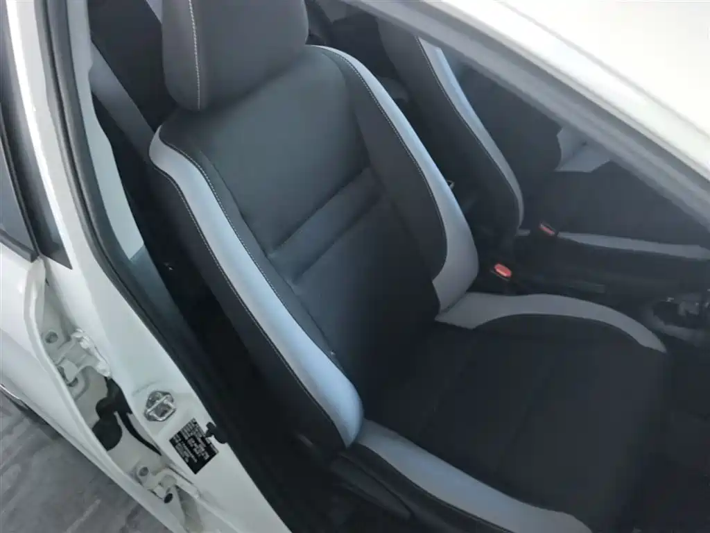 Toyota Yaris L 2021 — фото 25