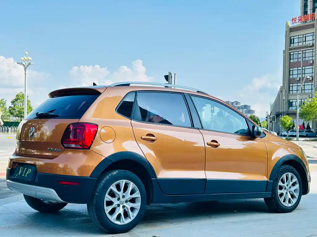 Volkswagen Polo 2015