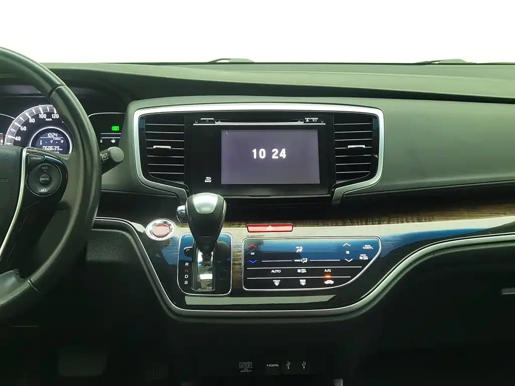 Honda Odyssey 2015 — фото 12