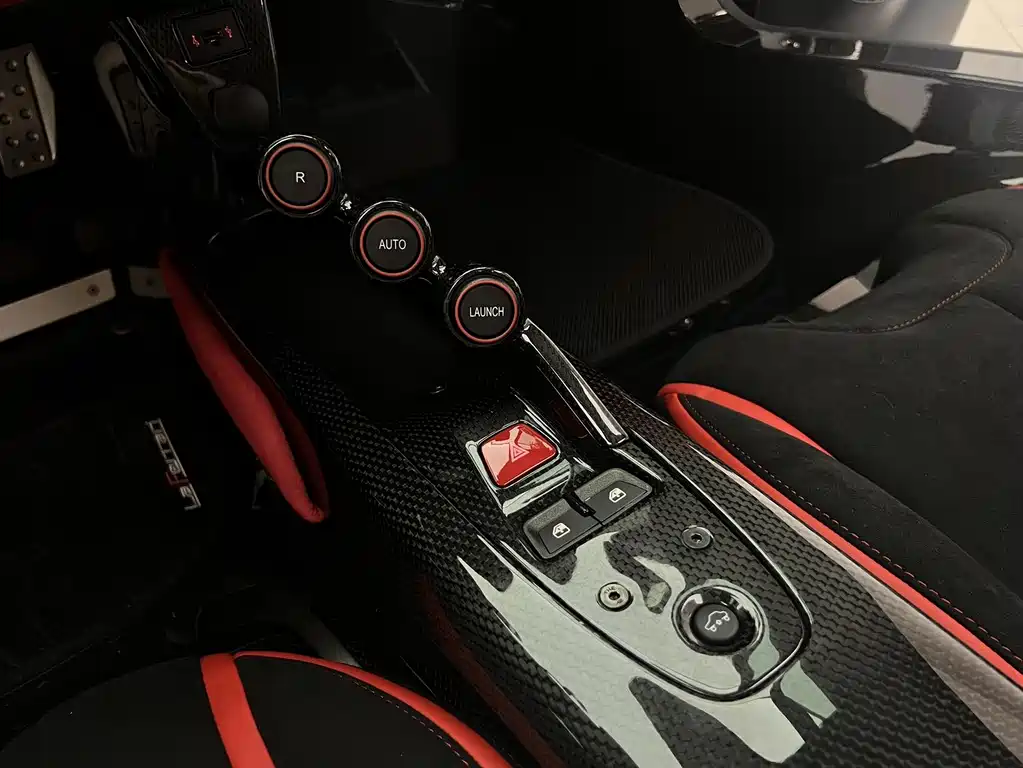 Ferrari LaFerrari 2015 — фото 18