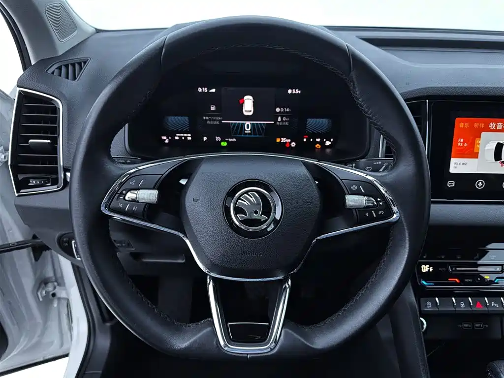 Skoda Karoq 2024 — фото 18
