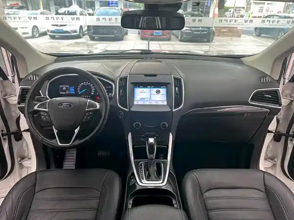Ford Edge 2016