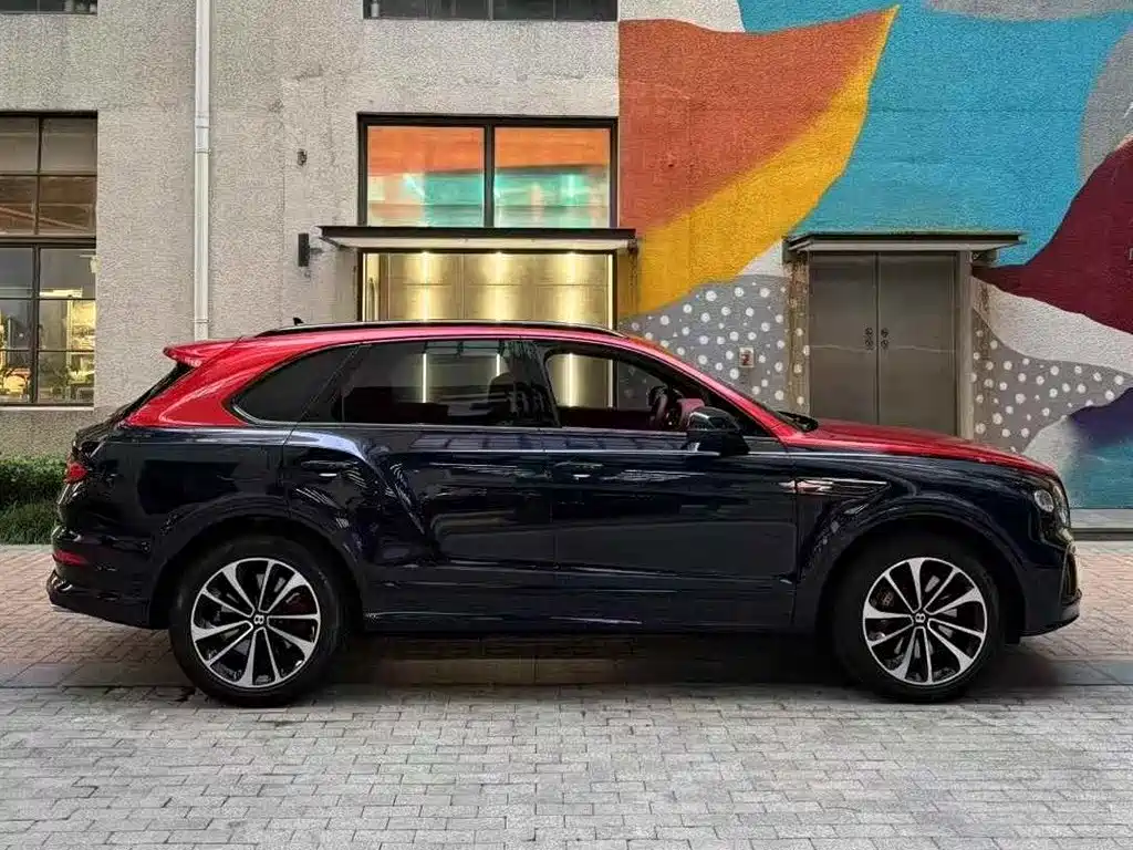 Bentley Bentayga 2023