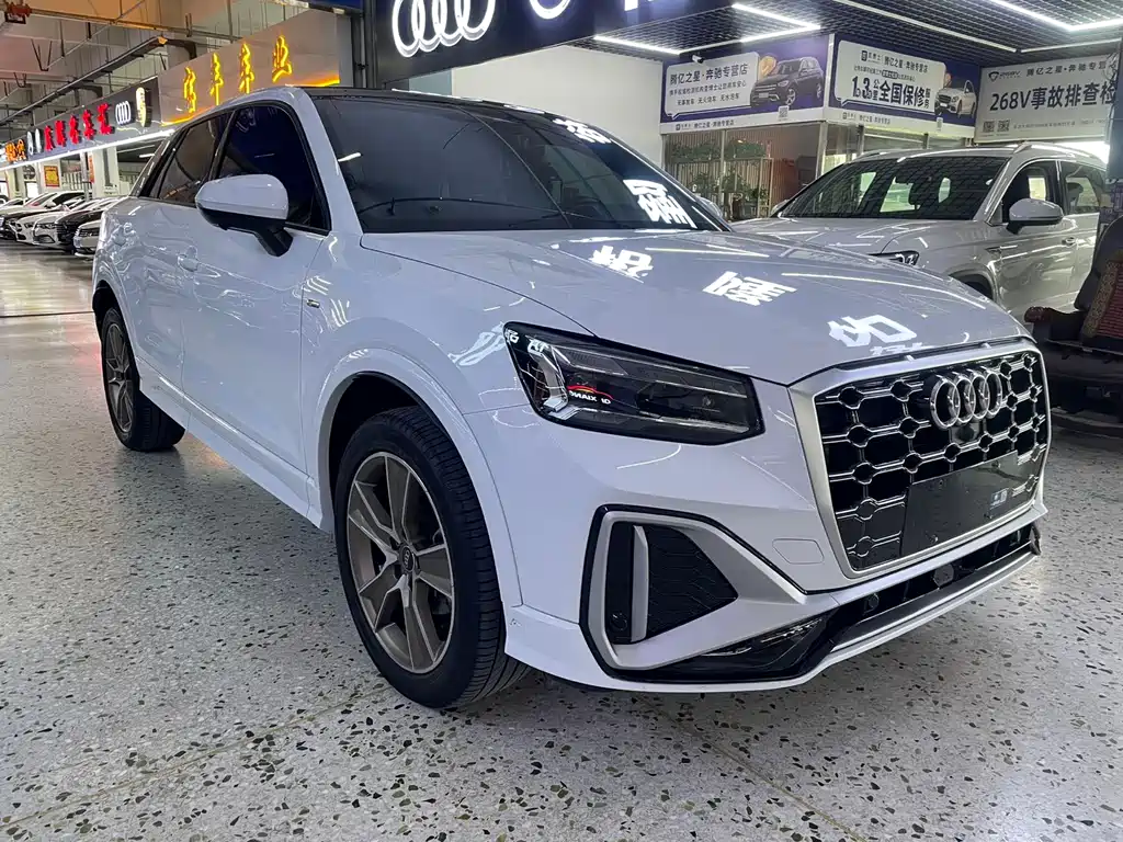 Audi Q2L 2022 — фото 3