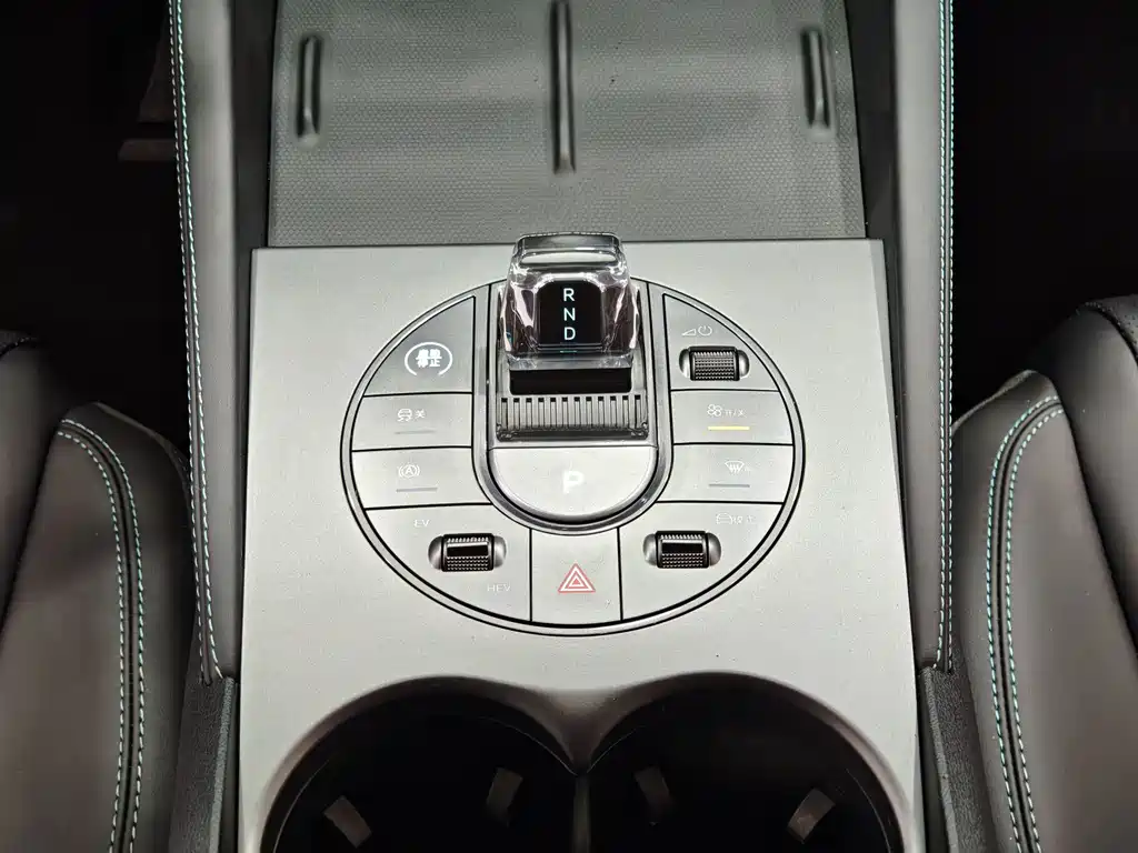 BYD Seal 06 2025 — фото 15