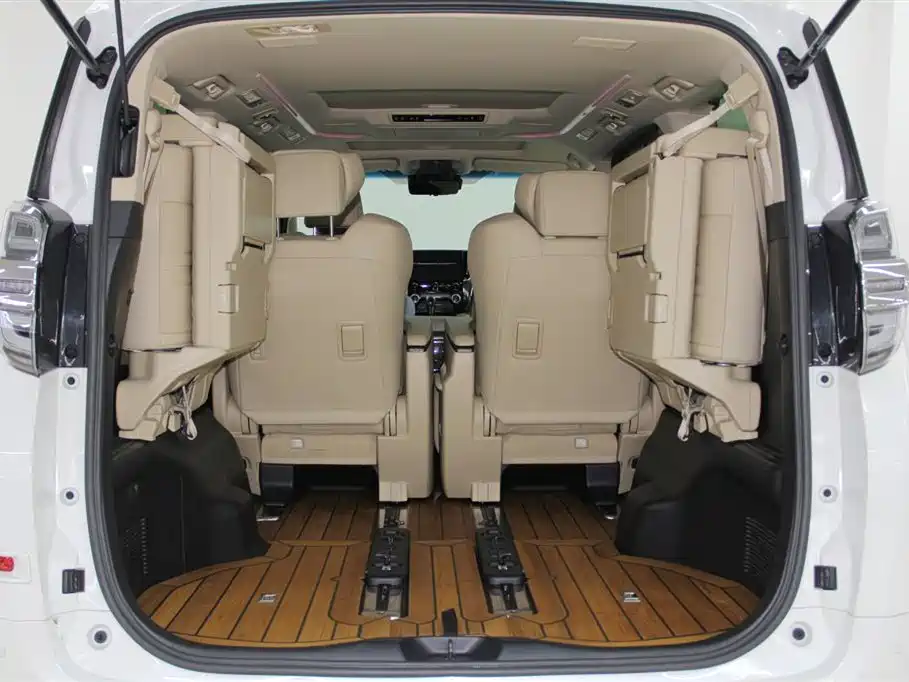 Toyota Vellfire 2022 — фото 34
