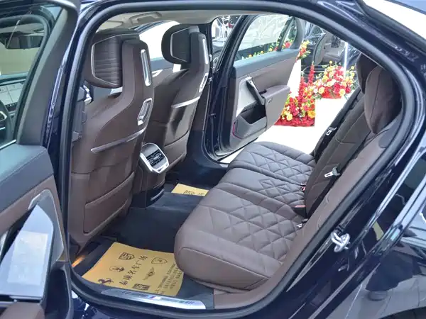 BMW 7 Series 2023