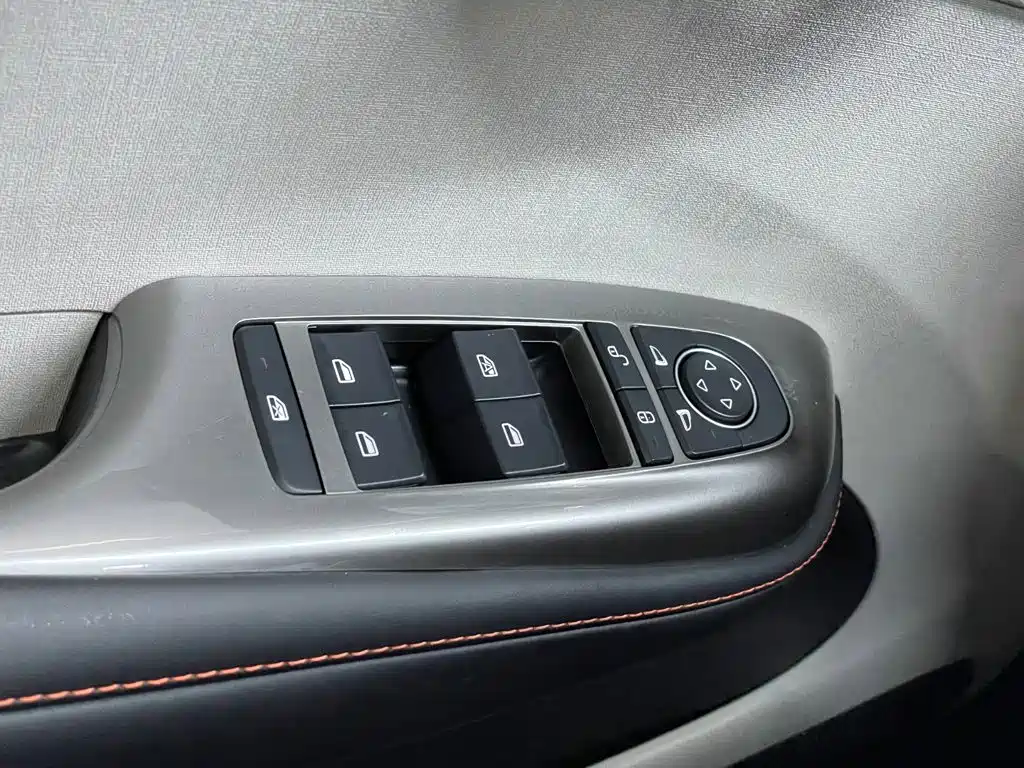 BYD Dolphin 2022 — фото 14
