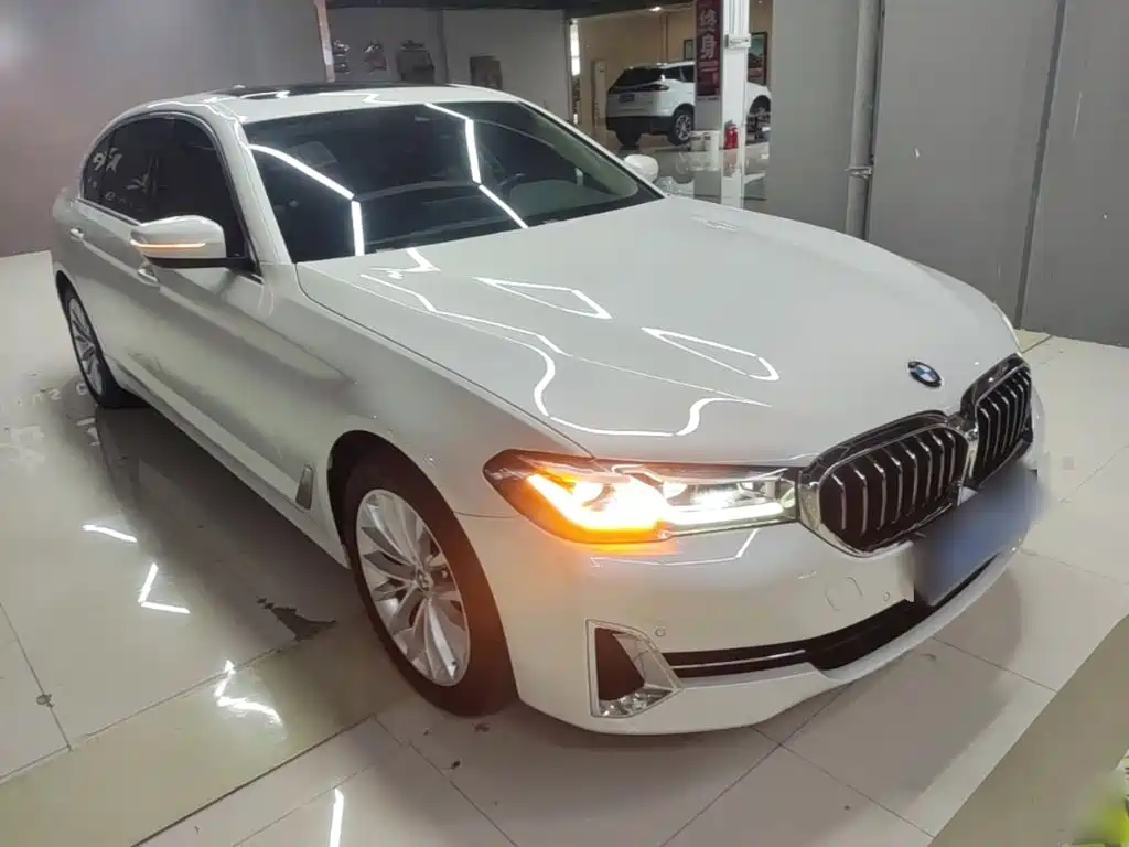 BMW 5 Series 2022