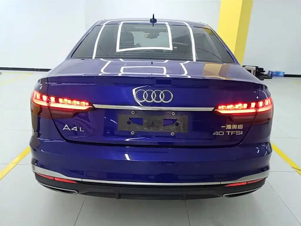 Audi A4L 2021 — фото 6