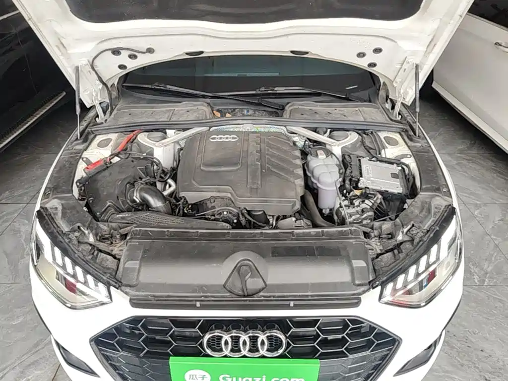 Audi A4L 2023 — фото 20