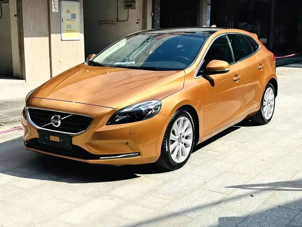 Volvo V40 2013
