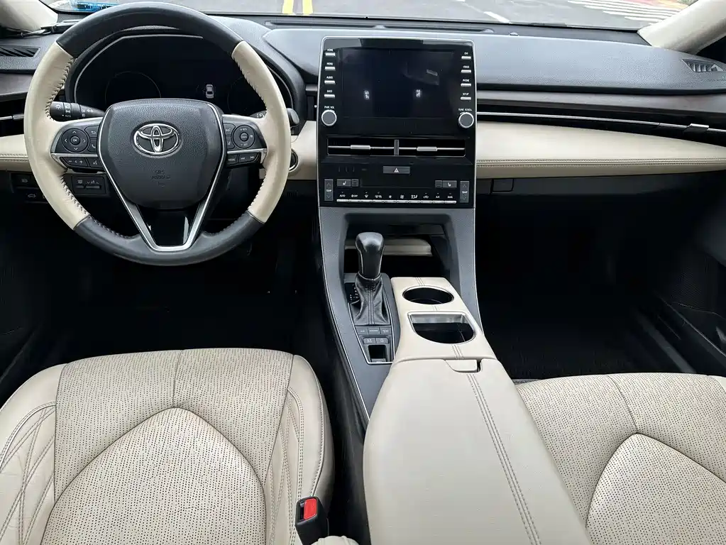 Toyota Avalon 2019 — фото 6