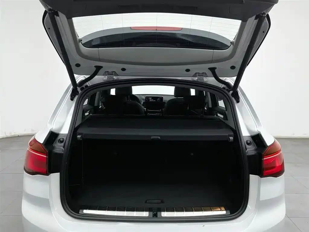 BMW X1 2018 — фото 16