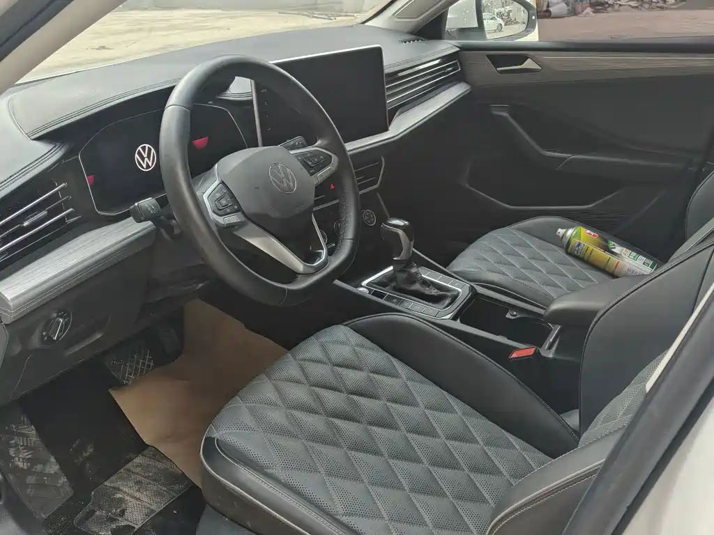 Volkswagen Sagitar 2024