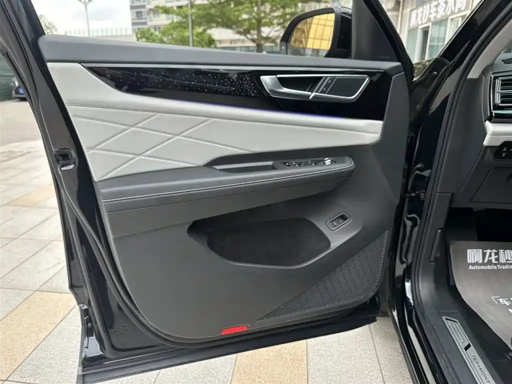 Volkswagen Teramont 2023 — фото 20