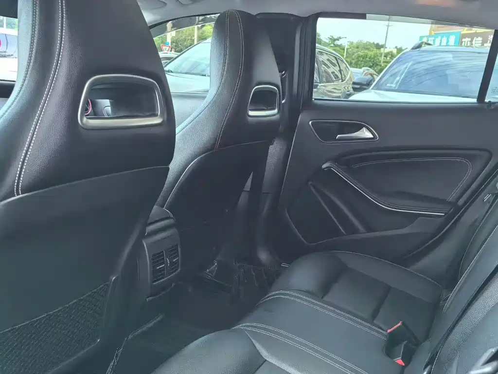 Mercedes-Benz GLA 2017