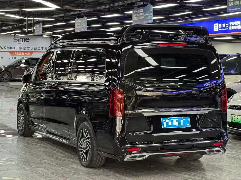 Mercedes-Benz Vito 2023 — фото 19