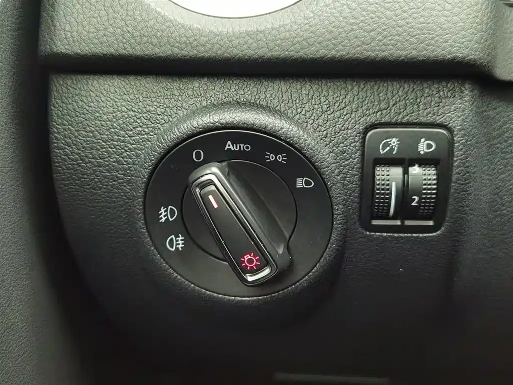 Volkswagen Tiguan 2016 — фото 21