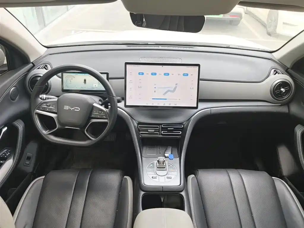 BYD Seal 05 DM-i 2024 — фото 10