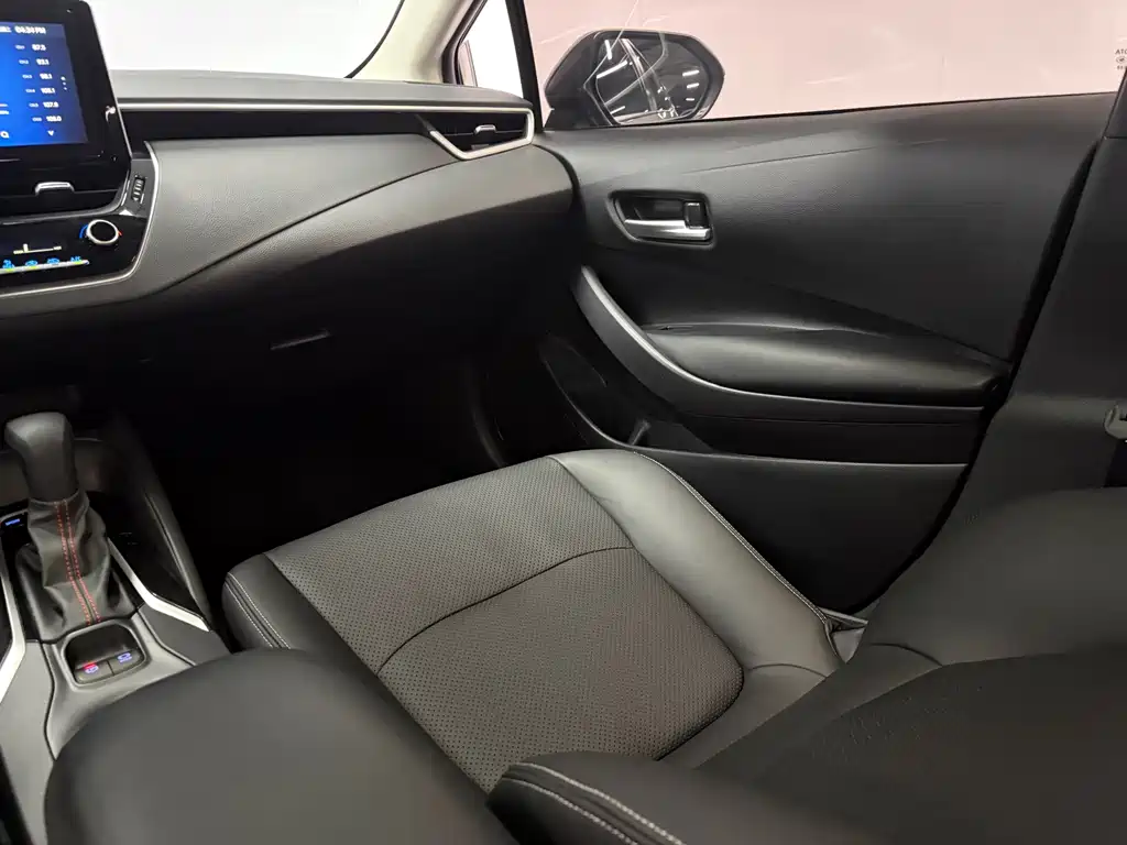 Toyota Corolla 2021 — фото 10