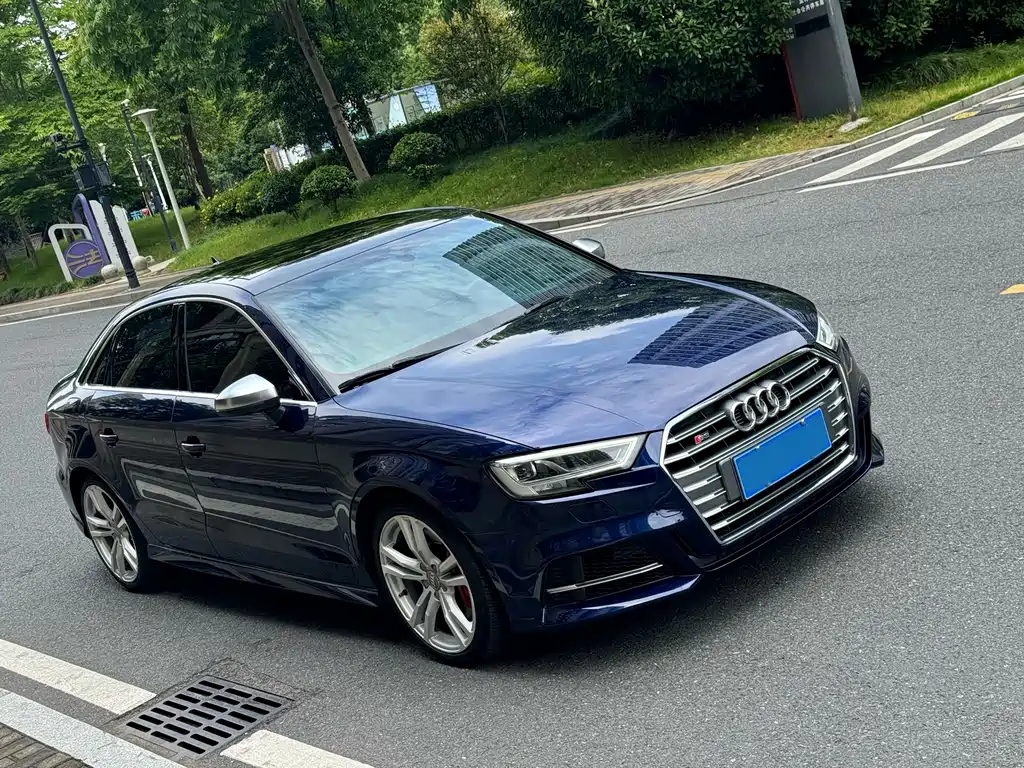 Audi S3 2018 — фото 8