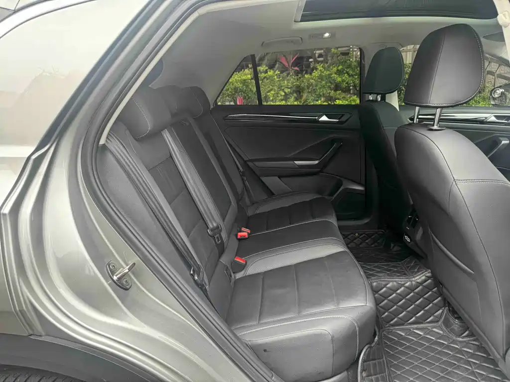 Volkswagen T-Roc 2020 — фото 25