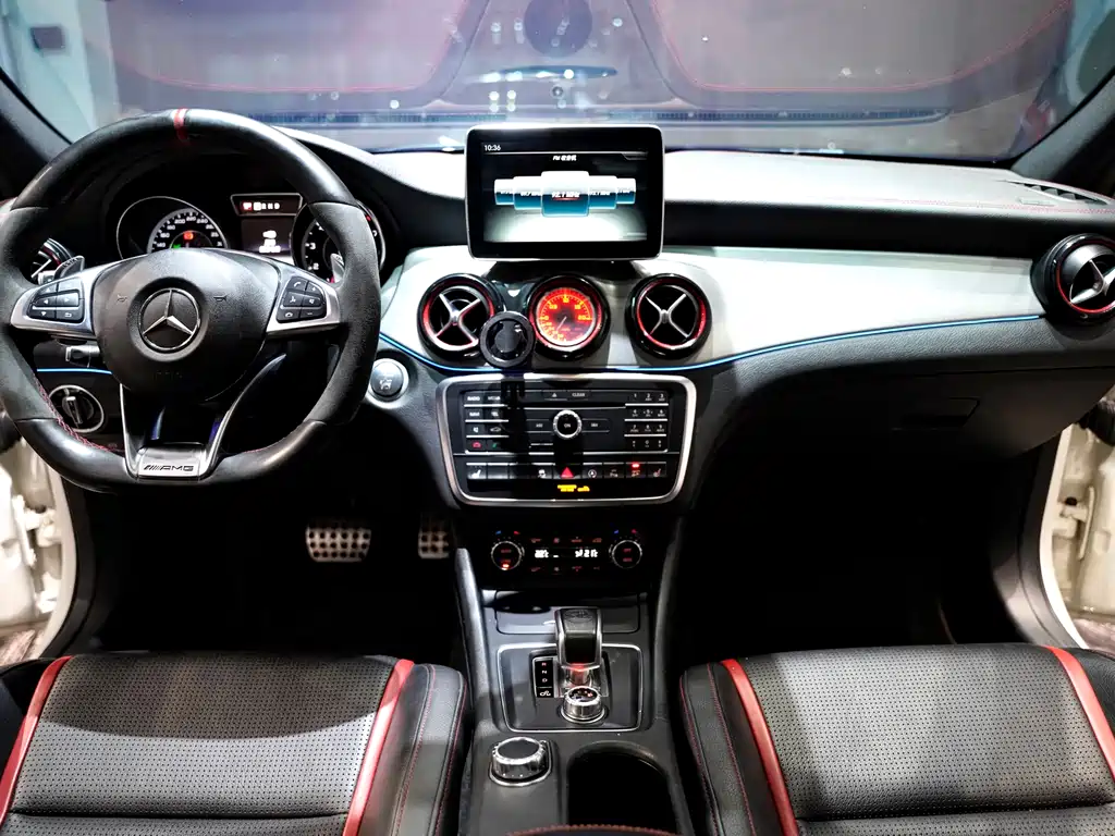 Mercedes-Benz GLA AMG 2016 — фото 12