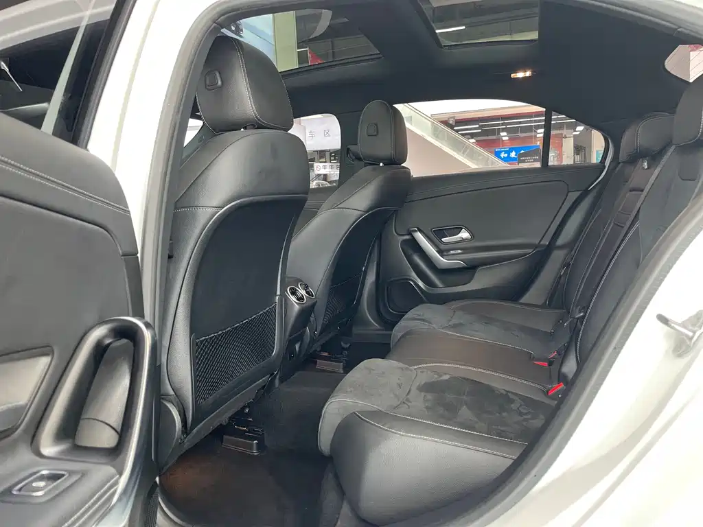Mercedes-Benz A-Class 2023 — фото 11