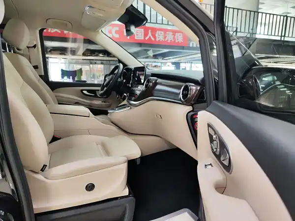 Mercedes-Benz V-Class 2023