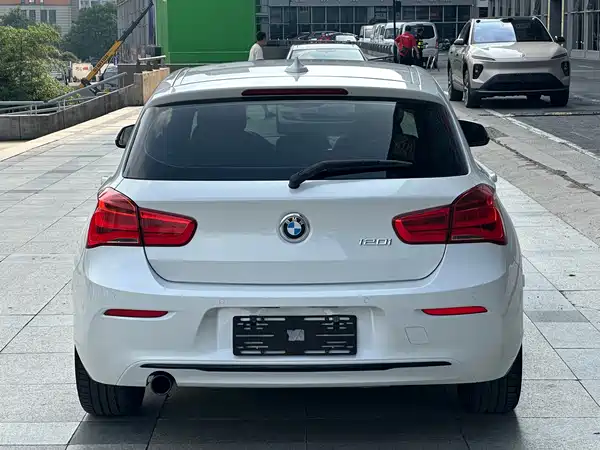 BMW 1 Series 2019