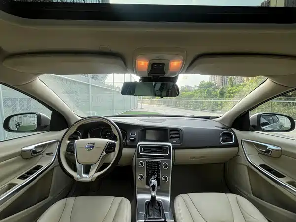 Volvo S60 2014