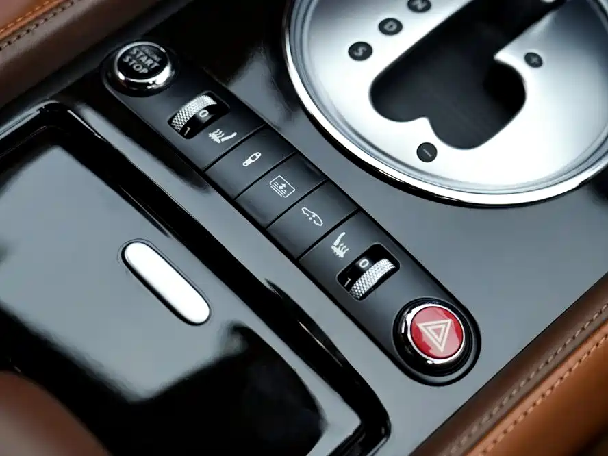 Bentley Flying Spur 2010 — фото 21