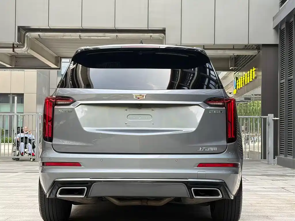 Cadillac XT6 2020 — фото 9