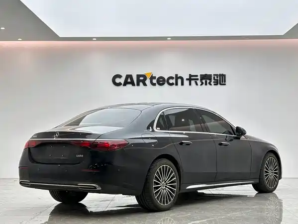 Mercedes-Benz E-Class 2024