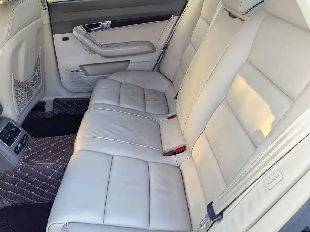 Audi A6L 2011