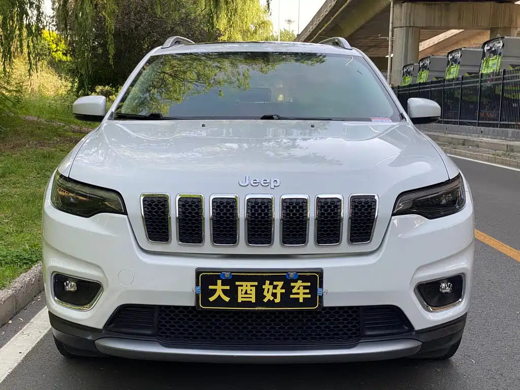 Jeep Cherokee 2019 — фото 2